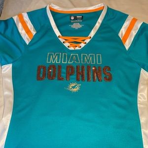 Preloved Woman’s Miami Dolphins Shirt Size Large